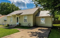 310 N Sawyer Street, Pryor, OK 74361