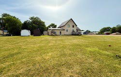 910 Park Avenue, Gregory, SD 57533