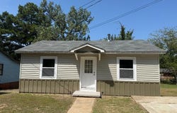 185 Little St, West Point, MS 39773