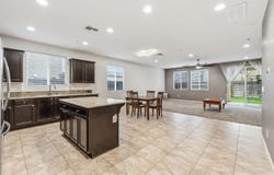 3917 E Myrtle Avenue, Visalia, CA 93292