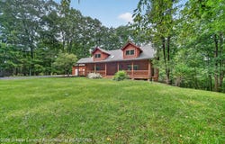 10117 Hawthorne Lane, Byron, MI 48418
