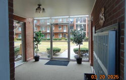 2915 W 13 Mile Road, Royal Oak, MI 48073