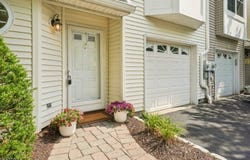 14 Helen Way, Berkeley Heights Twp., NJ 07922-1542