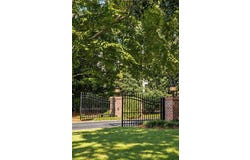 134 Blackland Road NW, Atlanta, GA 30342