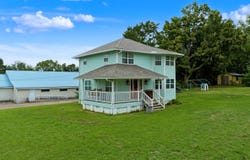 246 CHERRYVILLE Rd, Bells, TN 38006