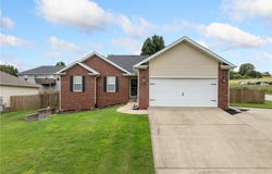 1924 Wellington, Harrison, AR 72601