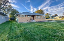 1402 Harrison Ave, Goodland, KS 67735
