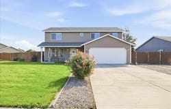 201 W 48th Ave, Kennewick, WA 99337