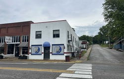 132 E Main Street, Hardy, AR 72542