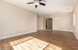 10625 E Knowles Avenue, Mesa, AZ 85209
