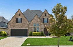 1104 Highpoint Way, Roanoke, TX 76262