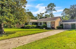 223 E 64th Street, Savannah, GA 31405