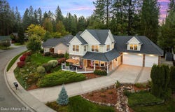 5326 E Shoreline Dr, Post Falls, ID 83854