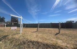 4 Ave Q4, Sun Village, CA 93543