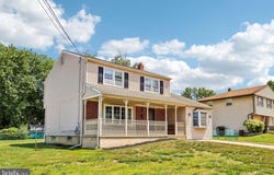 102 CAMBRIDGE DRIVE, CINNAMINSON, NJ 08077