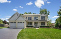 129 Knobb Hill Lane, Gurnee, IL 60031