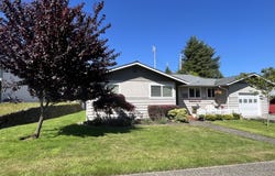 2321 ARTHUR Dr, Reedsport, OR 97467