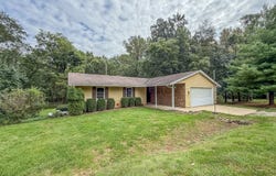 512 County Road 2490, Mahomet, IL 61853