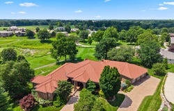 3936 E Glen Abbey Drive, Springfield, MO 65809