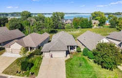 1404 Beachcomber Boulevard, Waconia, MN 55387