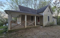139 N Nevada Ave, LaFollette, TN 37766
