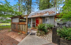 131 COUGAR LOOP Rd, Cougar, WA 98616