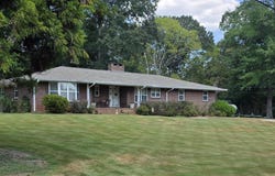 100 LINWOOD DRIVE, HUEYTOWN, AL 35023