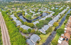 1958 Discovery Cir E, Deerfield Beach, FL 33442