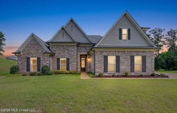 4770 Bakers Trail, Nesbit, MS 38651