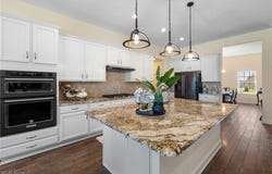 535 E Caston Road, Green, OH 44685