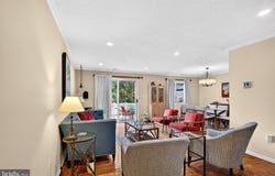 63 THOREAU Drive, PLAINSBORO, NJ 08536