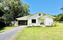 37 Corinth Rd, Petal, MS 39465