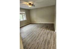 824 S Vine Street, Marshfield, MO 65706