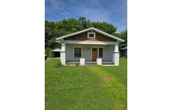 712 5th St, Paris, AR 72855