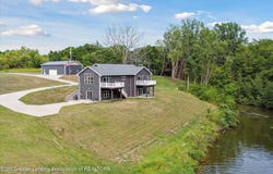 4581 Skyline Drive, Perrinton, MI 48871