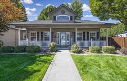 1560 W Yellowstone Ct, Eagle, ID 83616