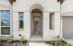 3305 Emerald Trace Drive, Denton, TX 76226