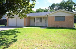 1352 Simpson Drive, Hurst, TX 76053
