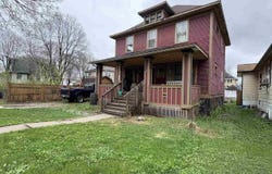 306 7th st S, Virginia, MN 55792
