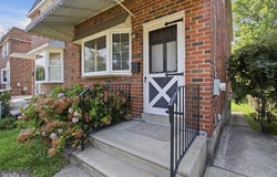 207 S ACADEMY AVE, GLENOLDEN, PA 19036