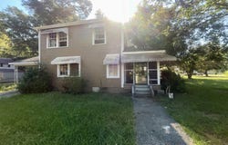 1302 STROUD AVENUE, GADSDEN, AL 35903