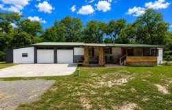 5802 River Trail, Blackshear, GA 31516