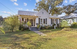 326 E Oak Street, Crowley, LA 70526