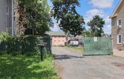 319 E 2Nd St, Plainfield City, NJ 07060-1309