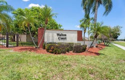 2225 SE Barrington Street, FL 34952