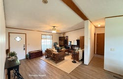 244 W Saline St, Tipton, MO 65081
