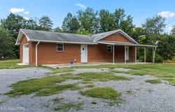 260 Long Hollow Rd, Clinton, TN 37716