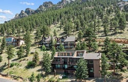 1426 St Moritz Trl, Estes Park, CO 80517