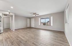 5422 E UNIVERSITY Drive, Mesa, AZ 85205