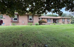 3585 Clermont Street NW, North Lawrence, OH 44666